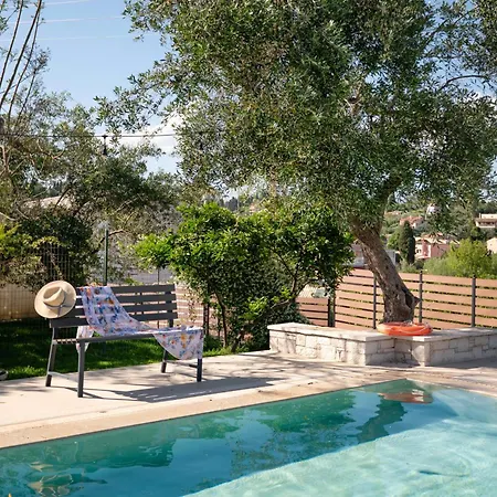 Apartament Olithos 1 *